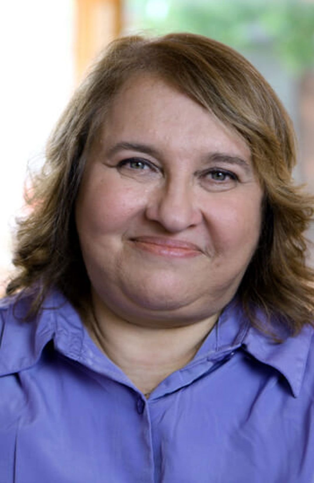 SHARON SALZBERG – BIOGRAPHY